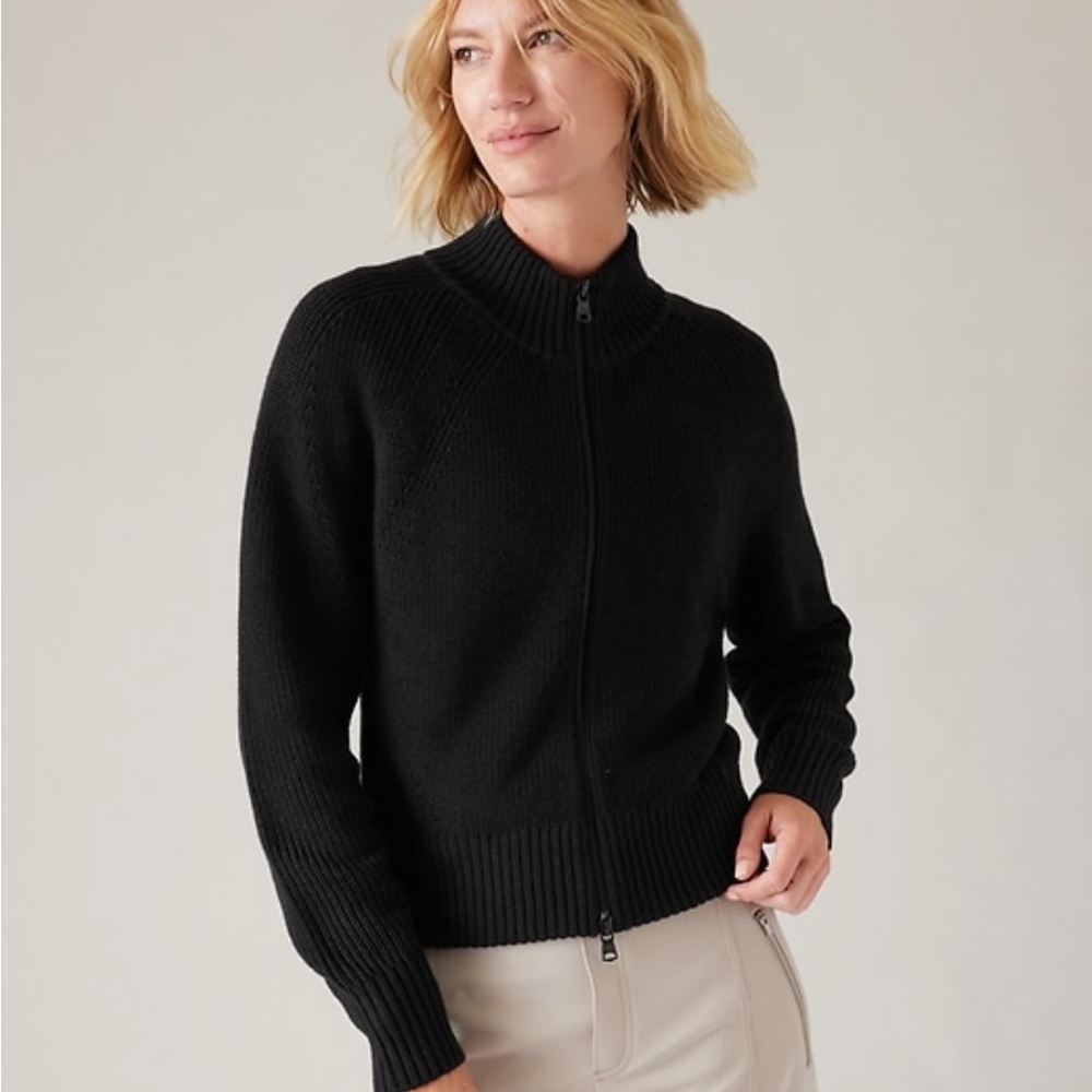 NWT, Athleta En Route Full Zip Sweater, black, size small